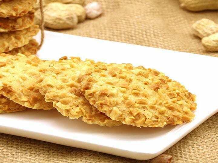 Biscoitos de amendoim picado