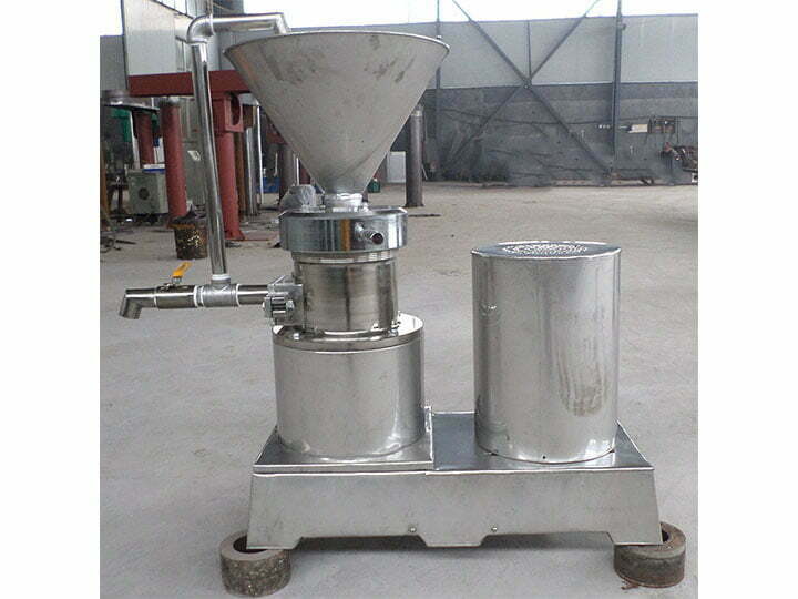 Cocoa grinding machine