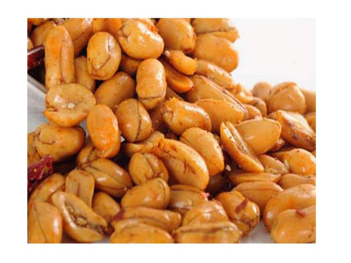 Flavored peanuts